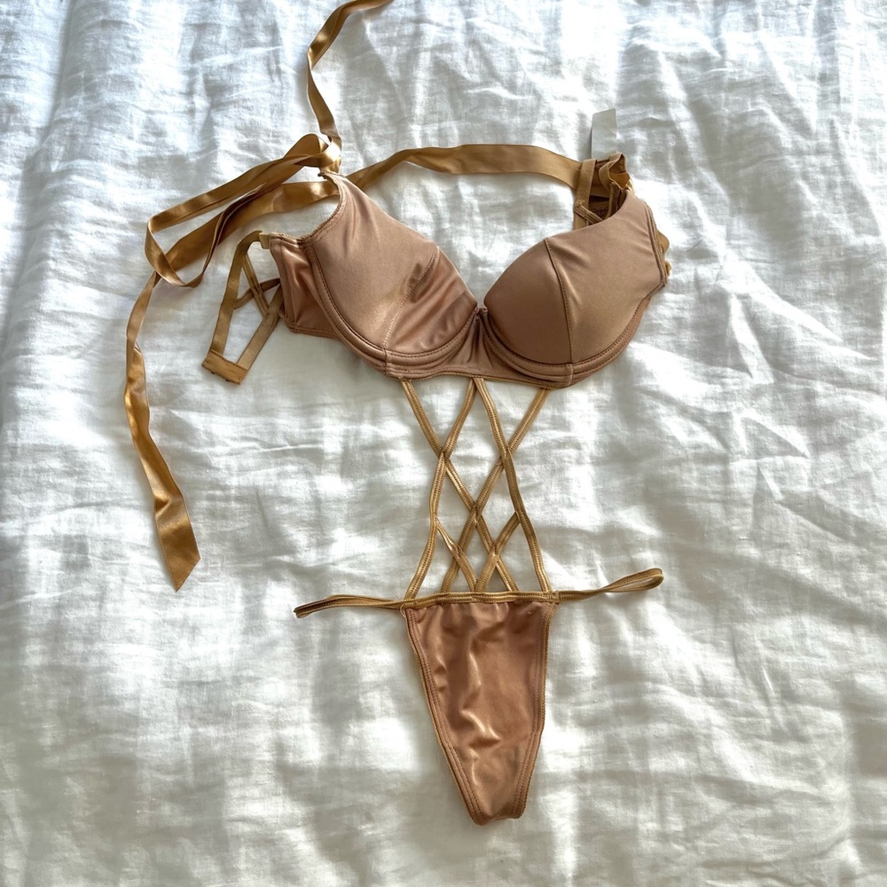 NWOT Fredericks of Hollywood sexy thong one piece lingerie size  XS